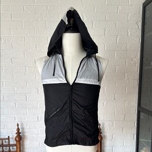 BLANK NOIR Black and White Hooded Vest